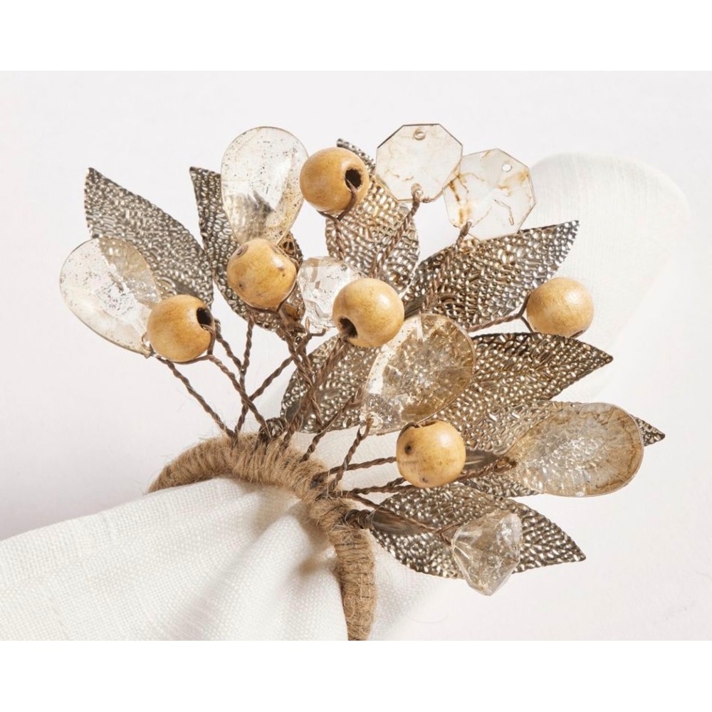 Potterybarn Rustic leaf 4pc. Napkin Ring set Metallic Leaves and Crystal Accents